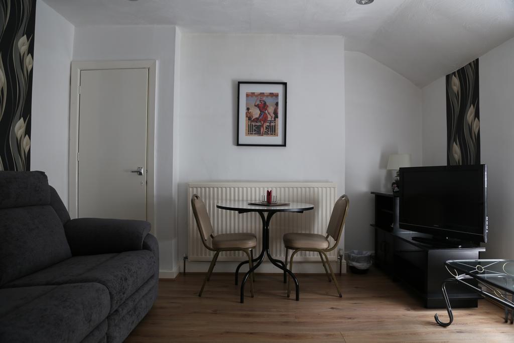 La Suisse Serviced Apartamento *